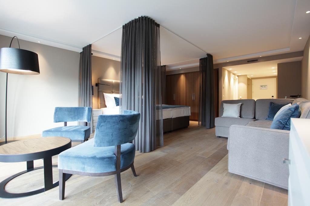Hotel Aurelia Aldingen  Exteriör bild