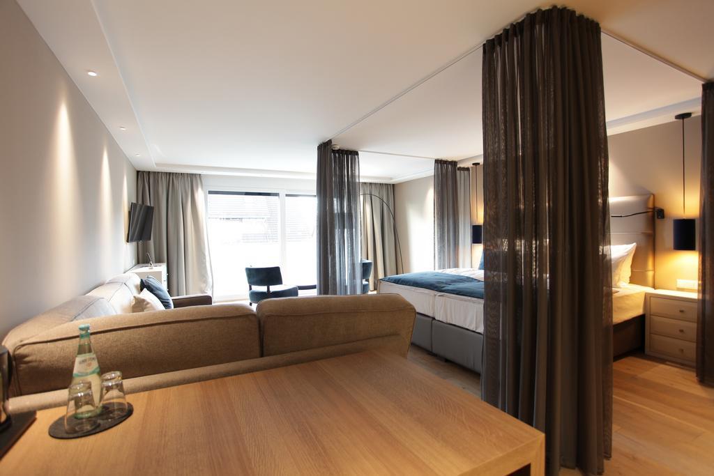 Hotel Aurelia Aldingen  Exteriör bild